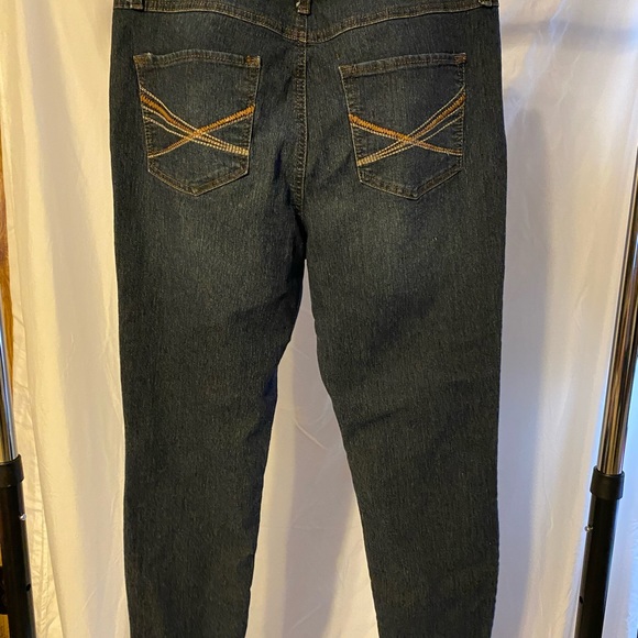 EUC Natural Reflections denim jeans. Size 12P. - Picture 5 of 11